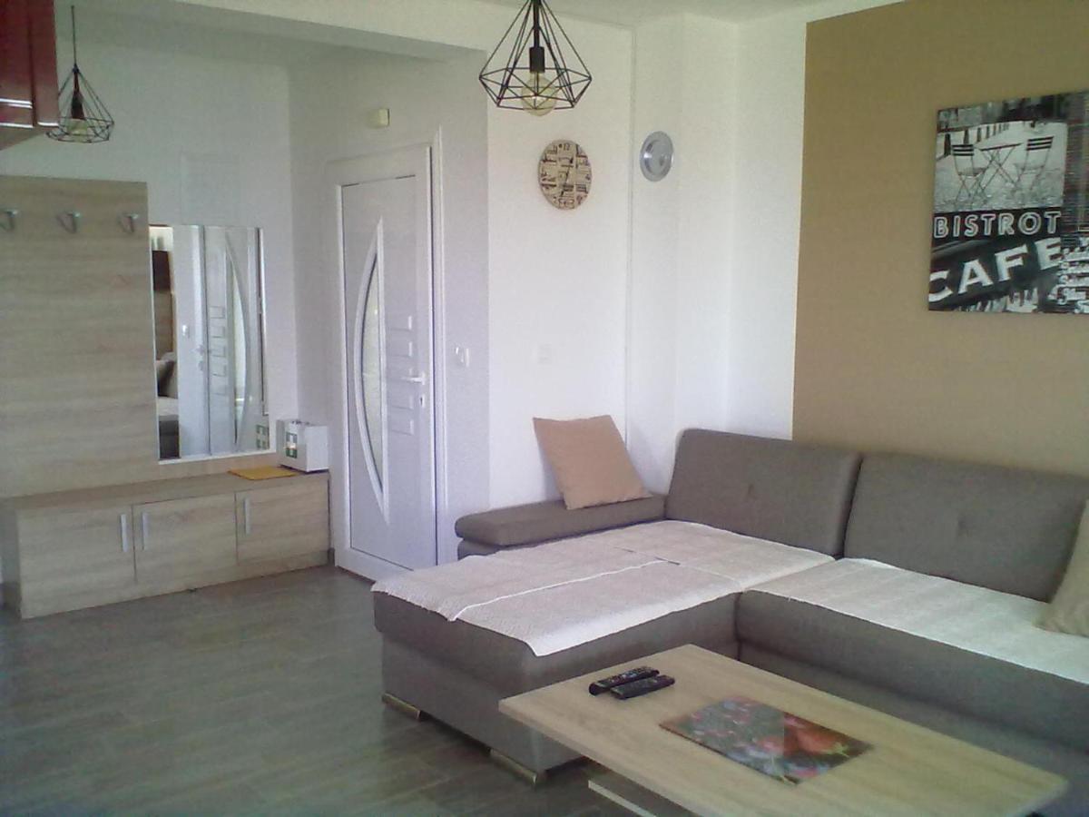 Apartman Mihalj Zadar-Rtina Miletici Exterior foto